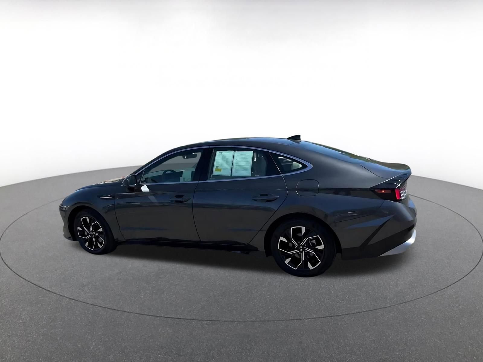 Thumbnail: 2025 Hyundai Sonata - 10