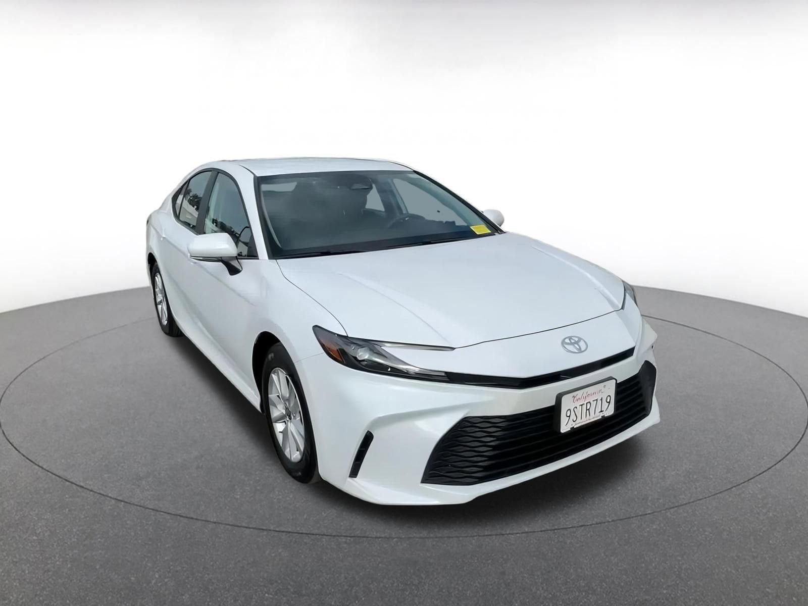 Thumbnail: 2025 Toyota Camry - 3
