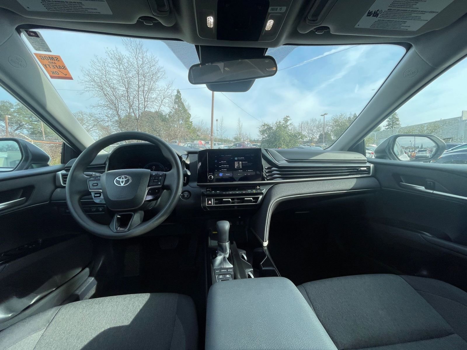 Thumbnail: 2025 Toyota Camry - 32