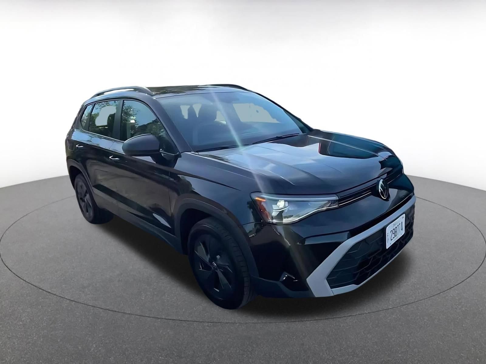 Thumbnail: 2025 Volkswagen Taos - 2