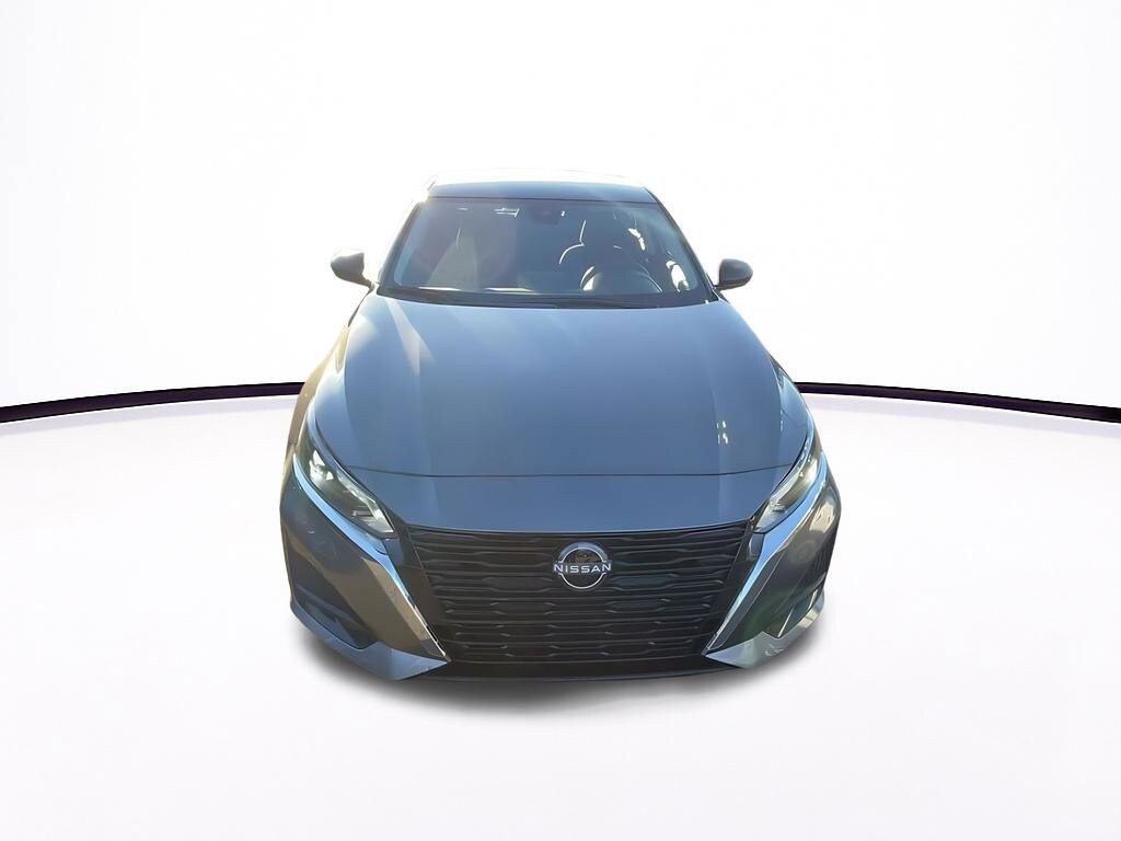 Thumbnail: 2025 Nissan Altima - 4
