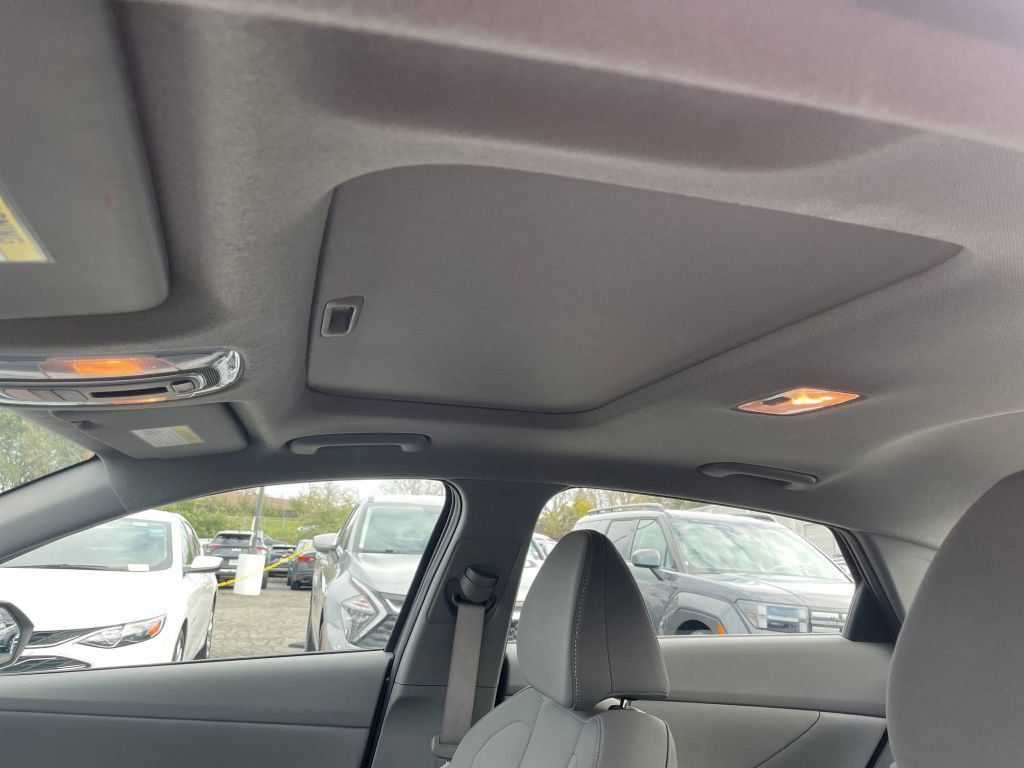 Thumbnail: 2025 Hyundai Elantra - 35