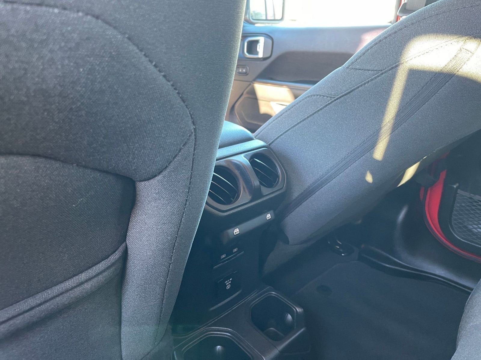 Thumbnail: 2025 Jeep Wrangler - 23