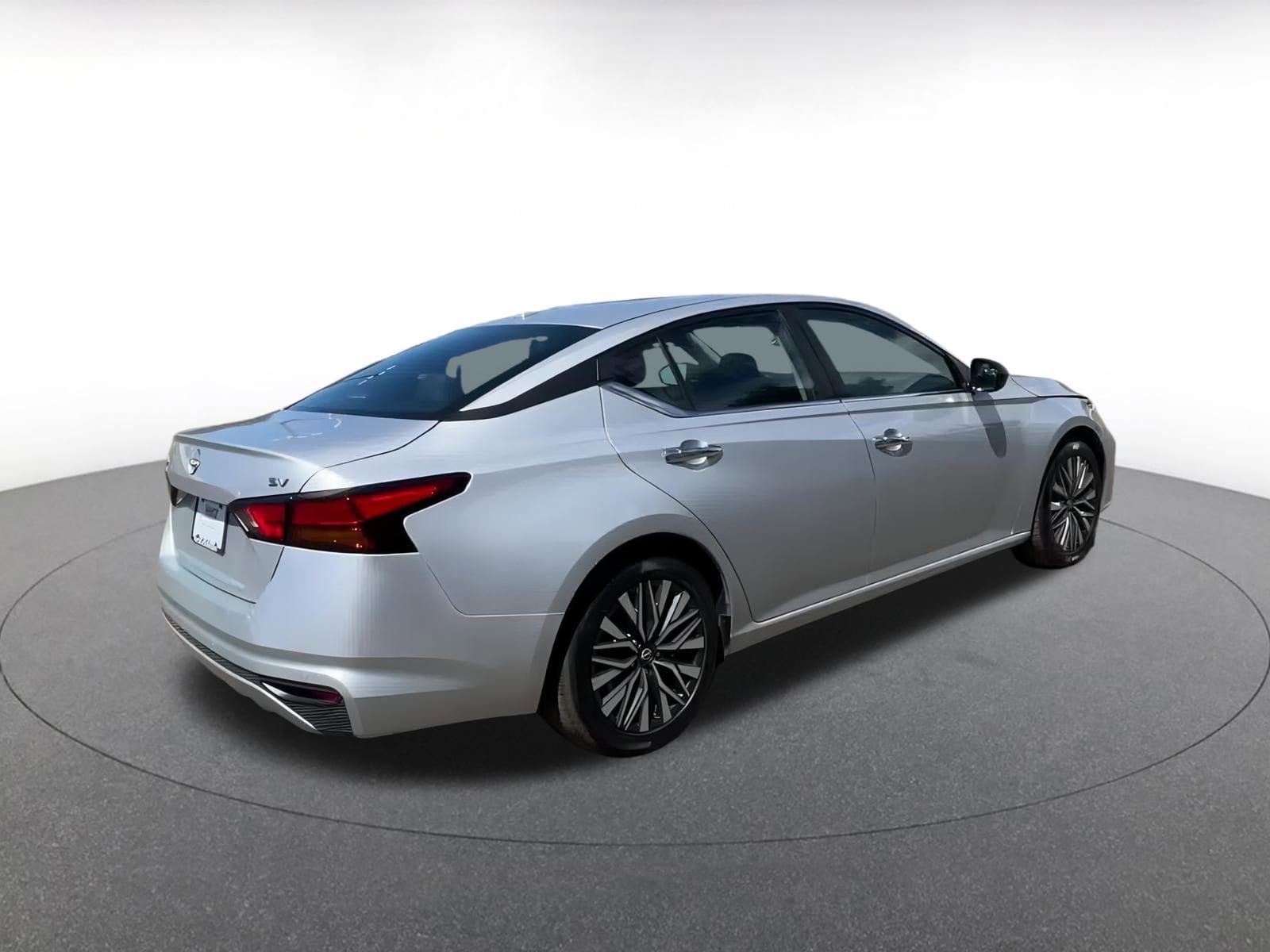 Thumbnail: 2024 Nissan Altima - 15