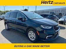 2022 Chrysler Pacifica Touring L -
                Roseville, CA