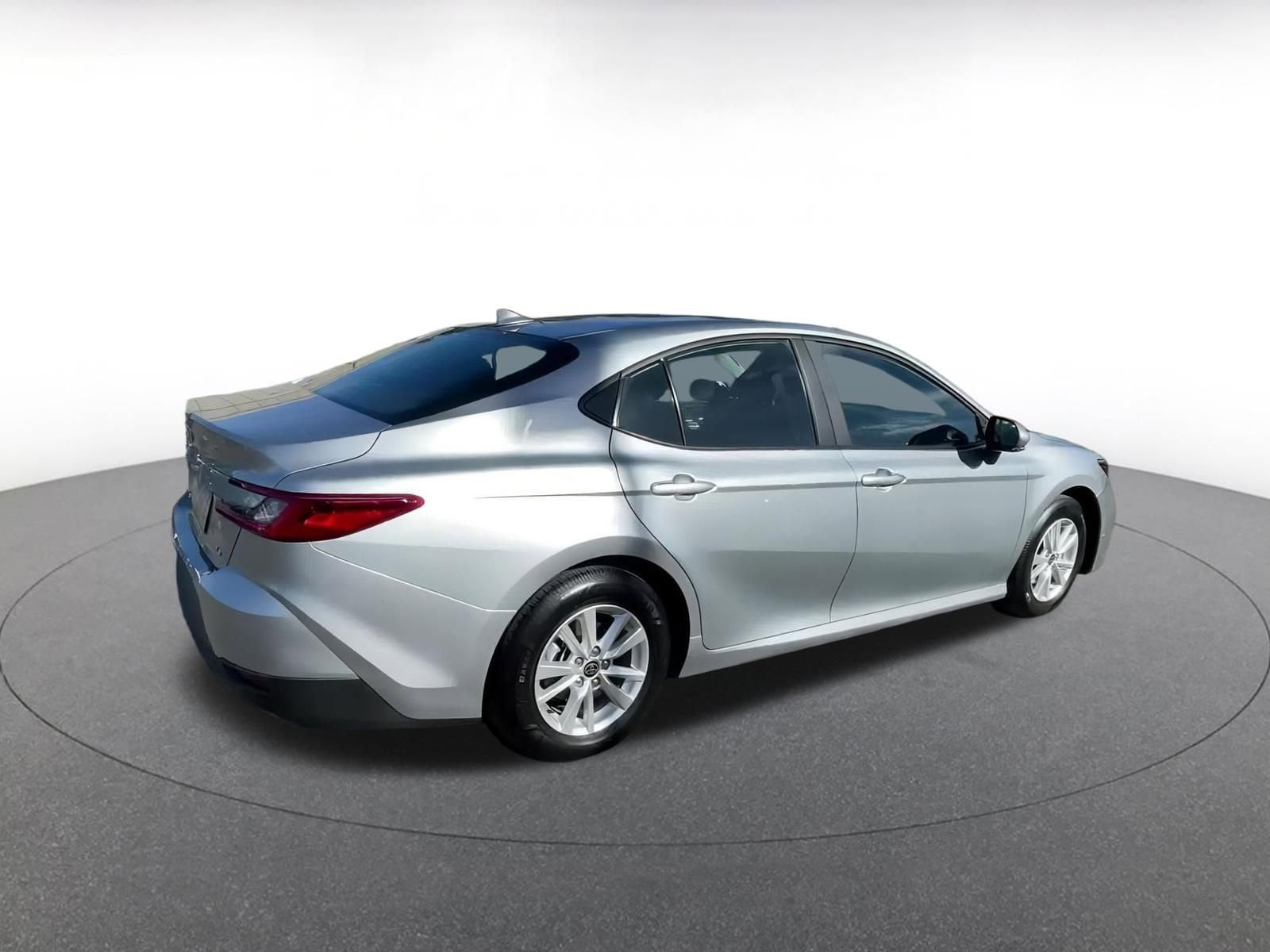 Thumbnail: 2025 Toyota Camry - 15