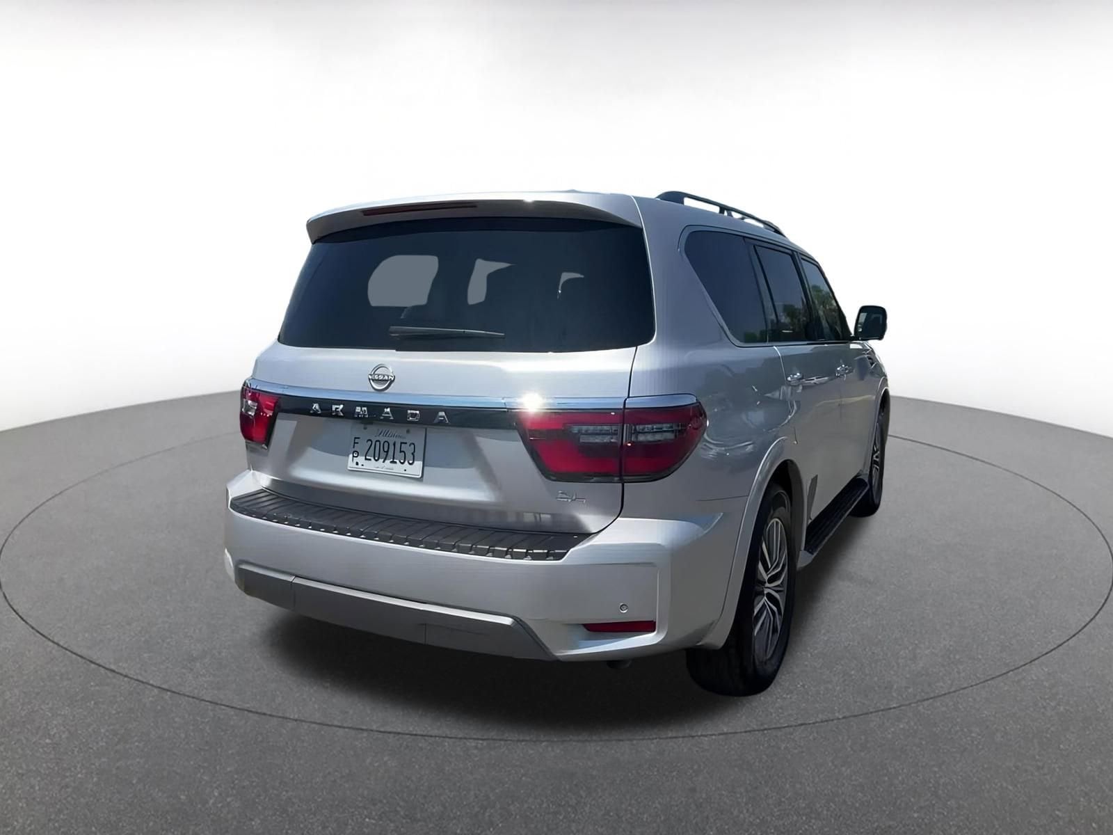 2023 Nissan Armada SL 13