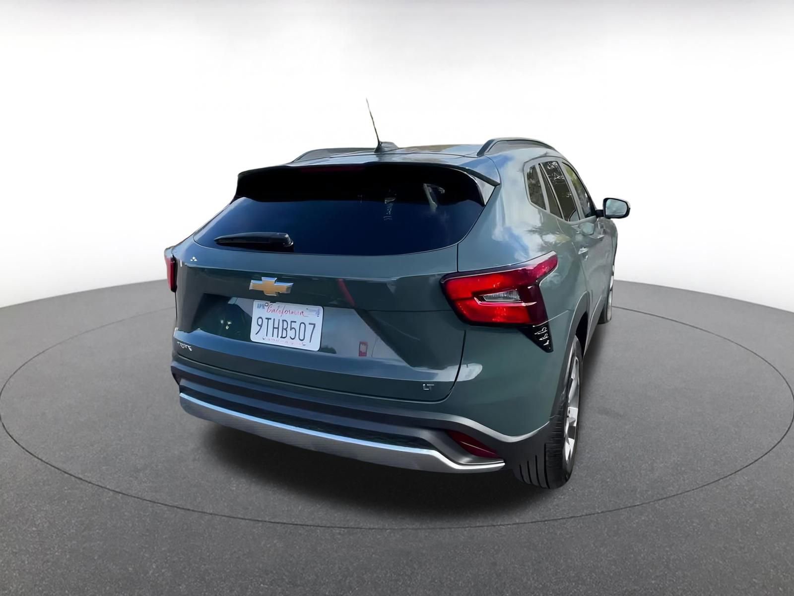 Thumbnail: 2025 Chevrolet Trax - 14