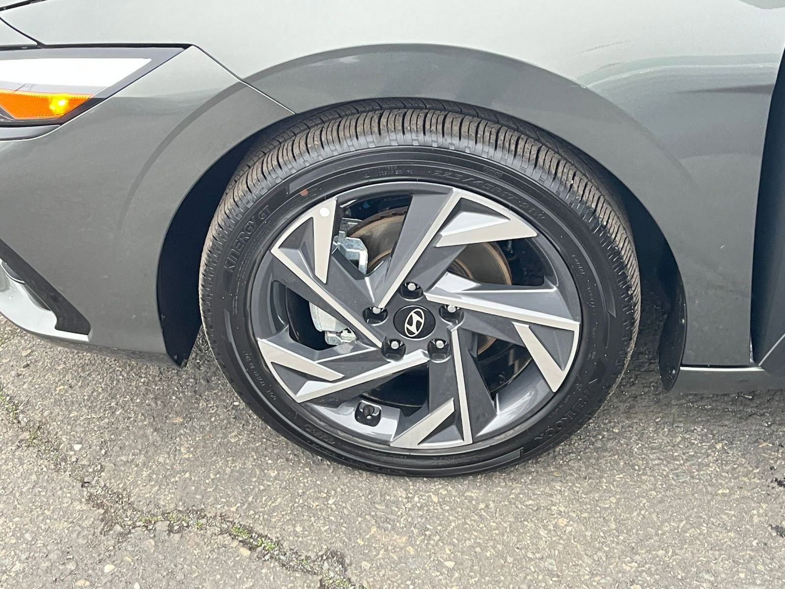 Thumbnail: 2025 Hyundai Elantra - 28