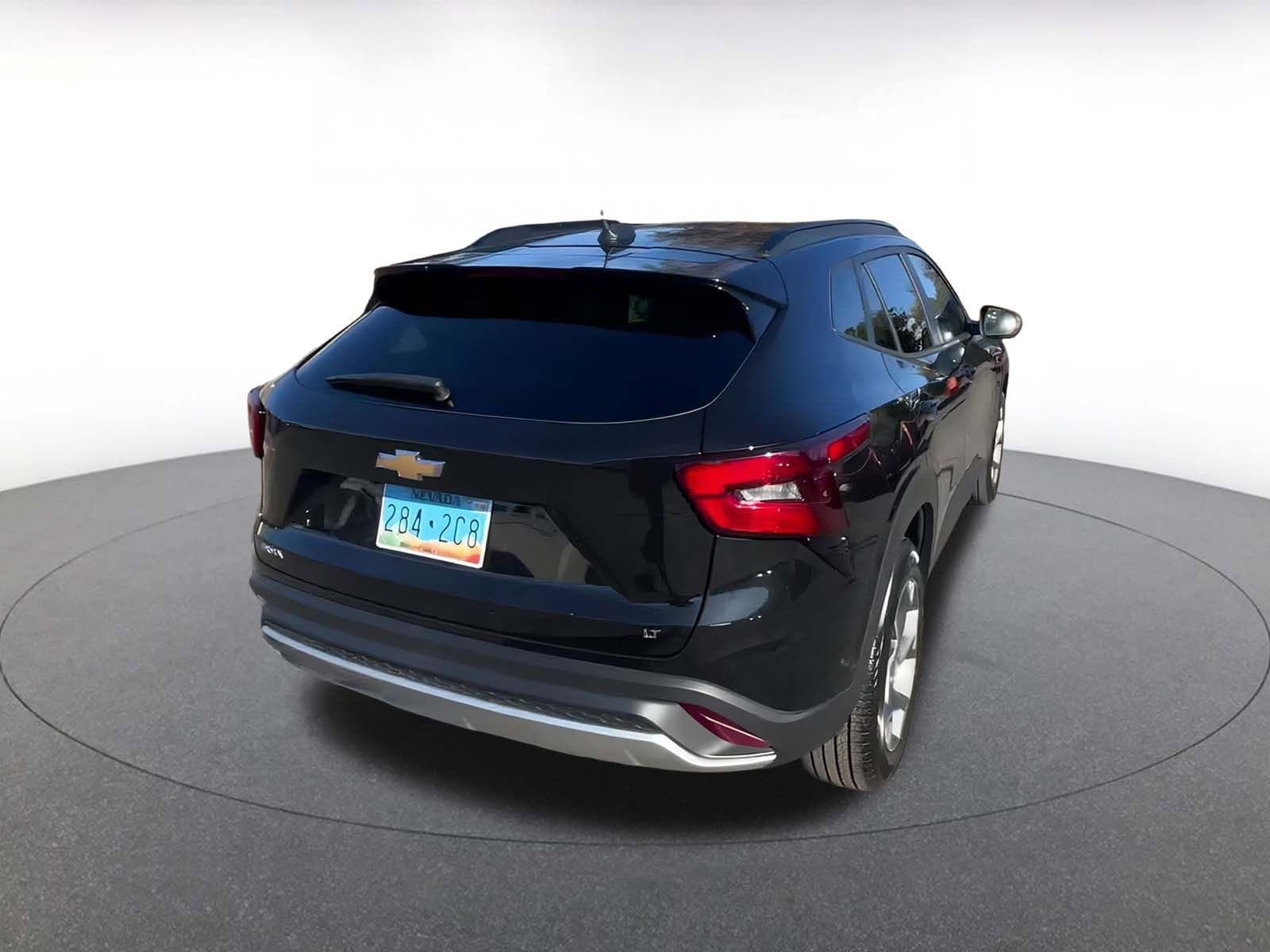 Thumbnail: 2025 Chevrolet Trax - 14