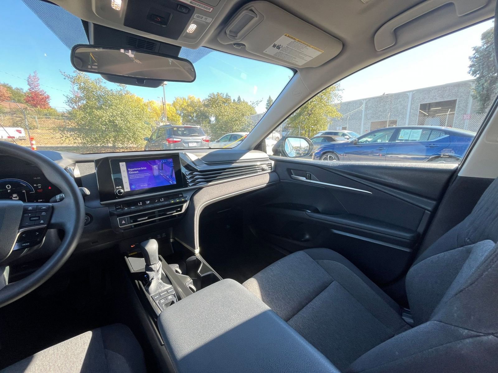 Thumbnail: 2025 Toyota Camry - 34