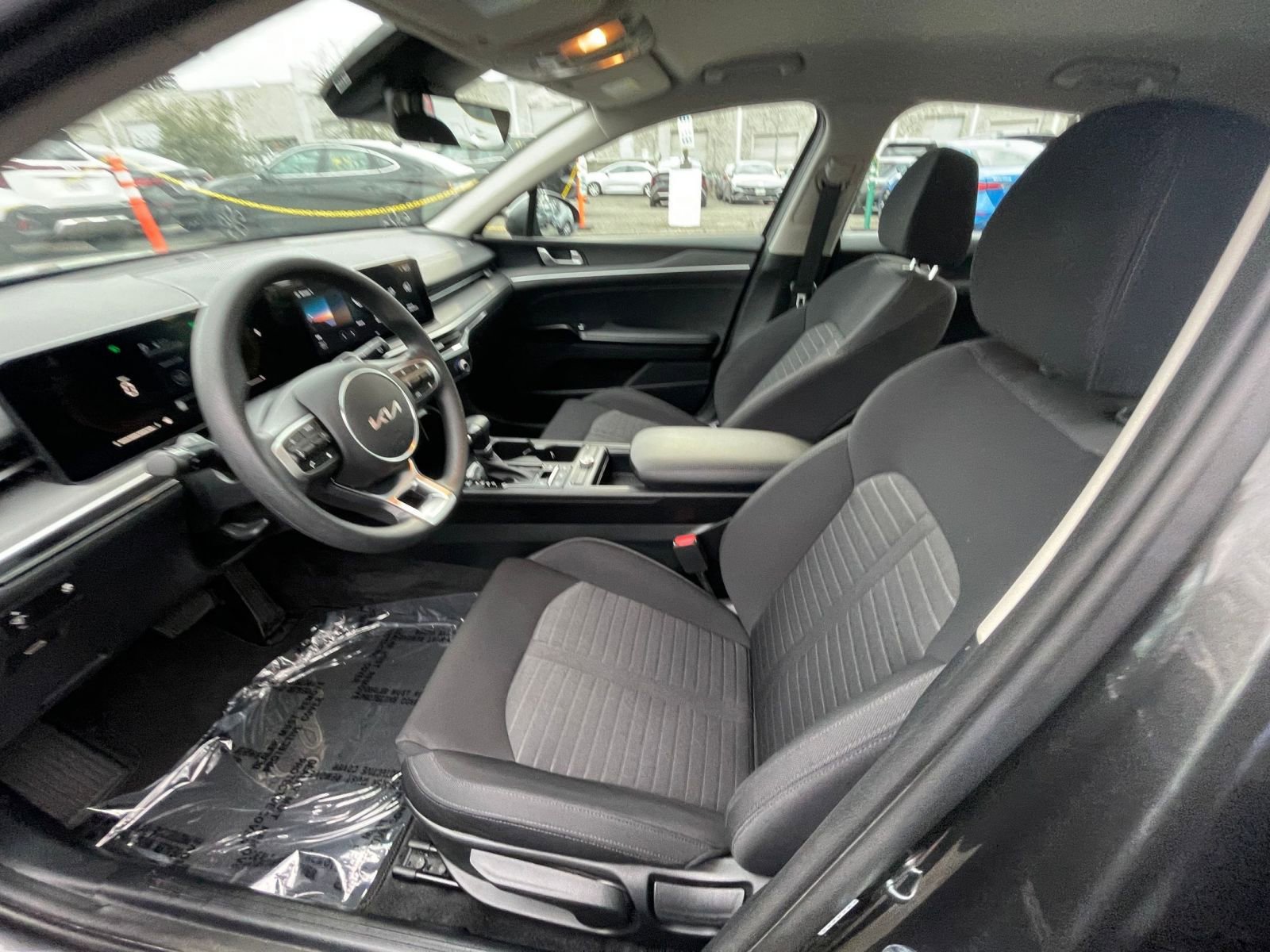 Thumbnail: 2025 Kia K5 - 25