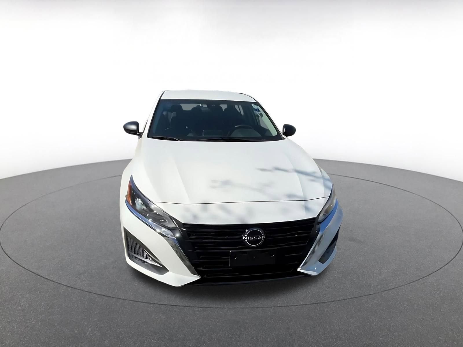 Thumbnail: 2025 Nissan Altima - 4