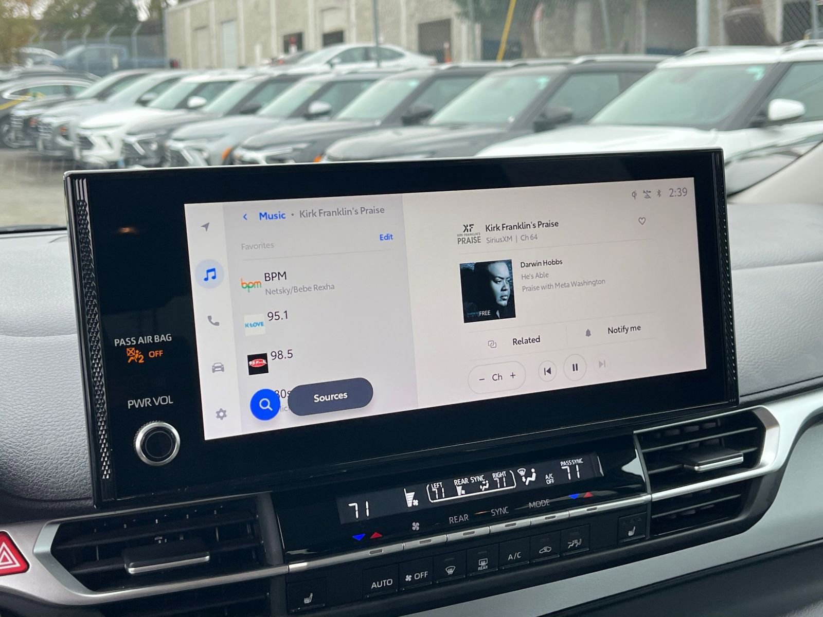 Thumbnail: 2025 Toyota Sienna - 21