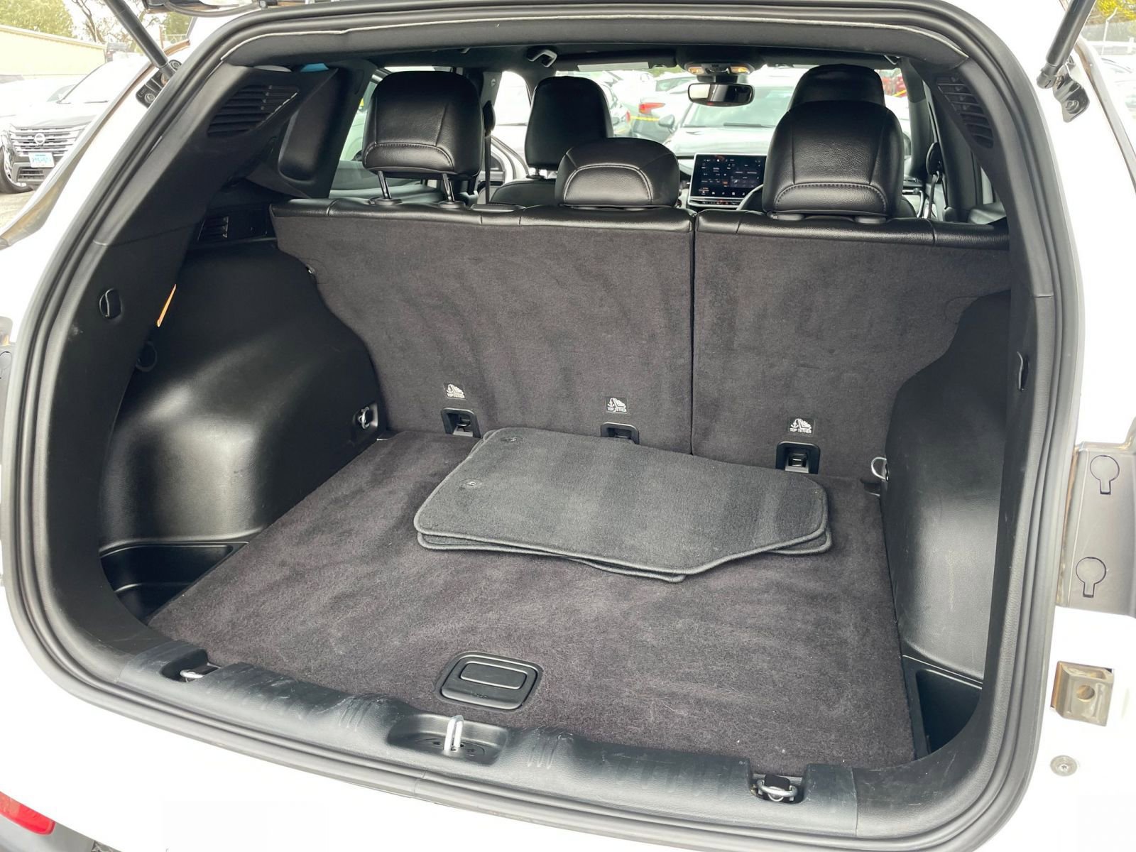 Thumbnail: 2025 Jeep Compass - 32