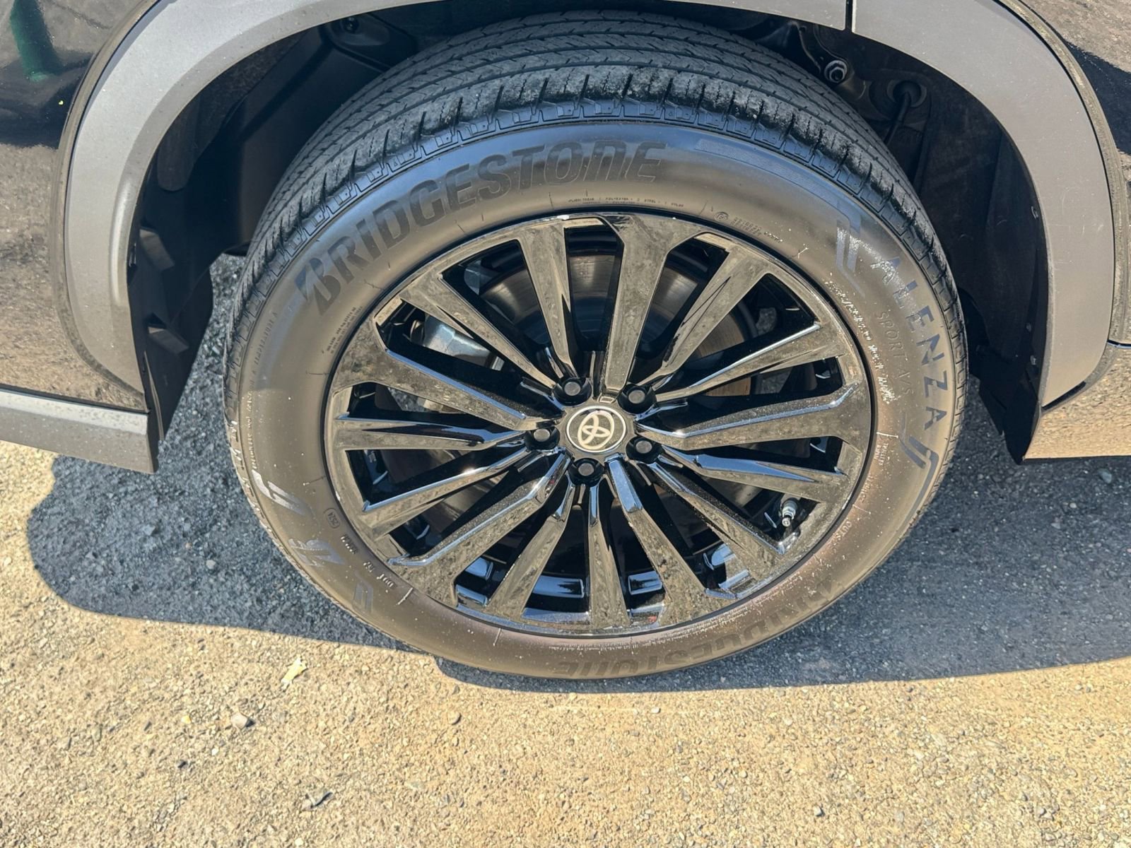 Thumbnail: 2025 Toyota Highlander - 34