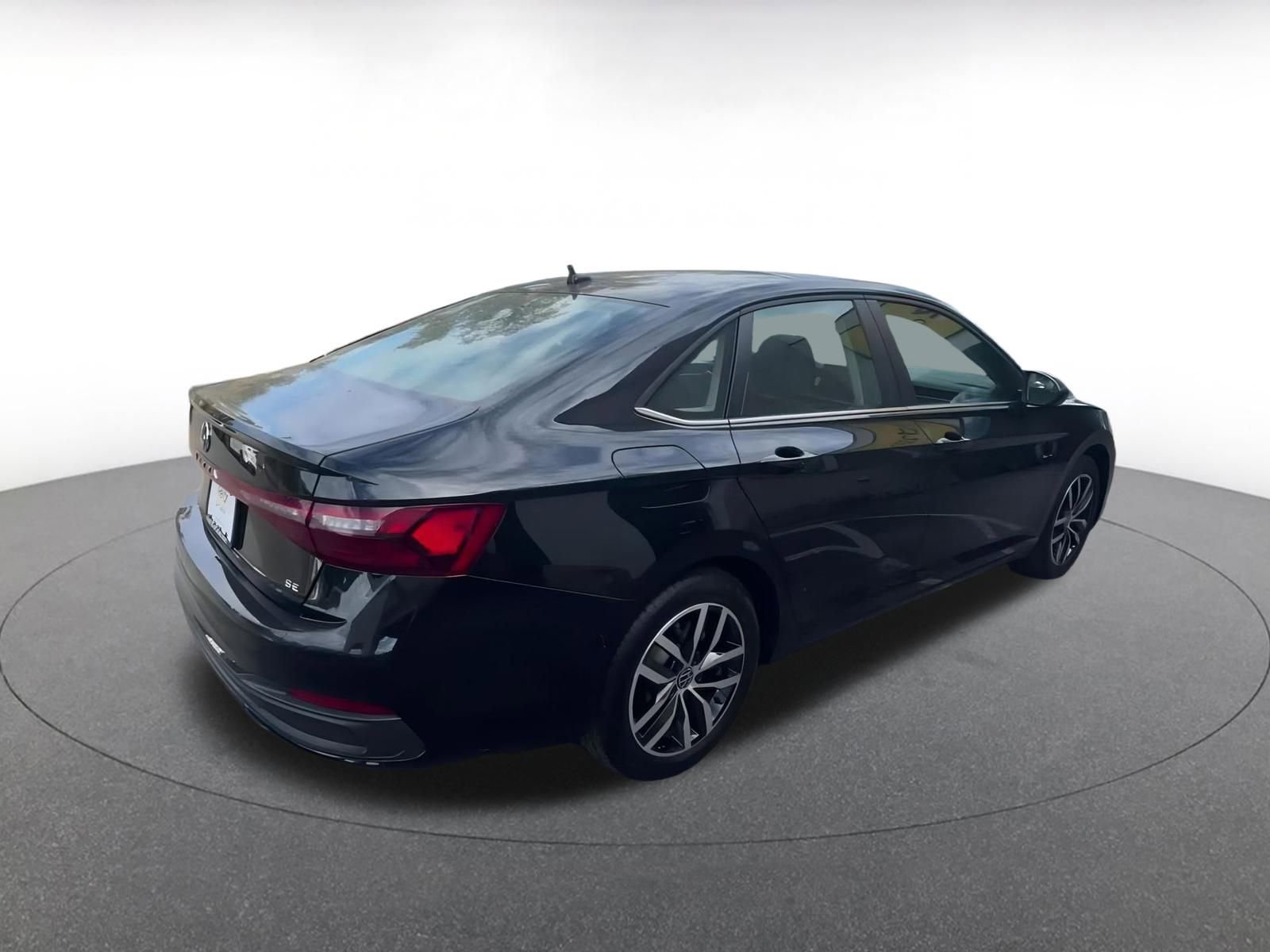 Thumbnail: 2025 Volkswagen Jetta - 15