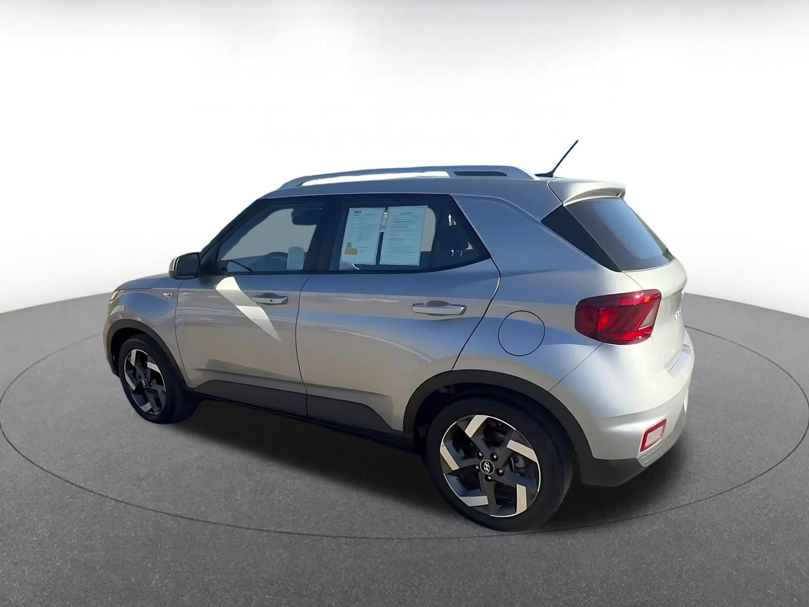 Thumbnail: 2025 Hyundai Venue - 10