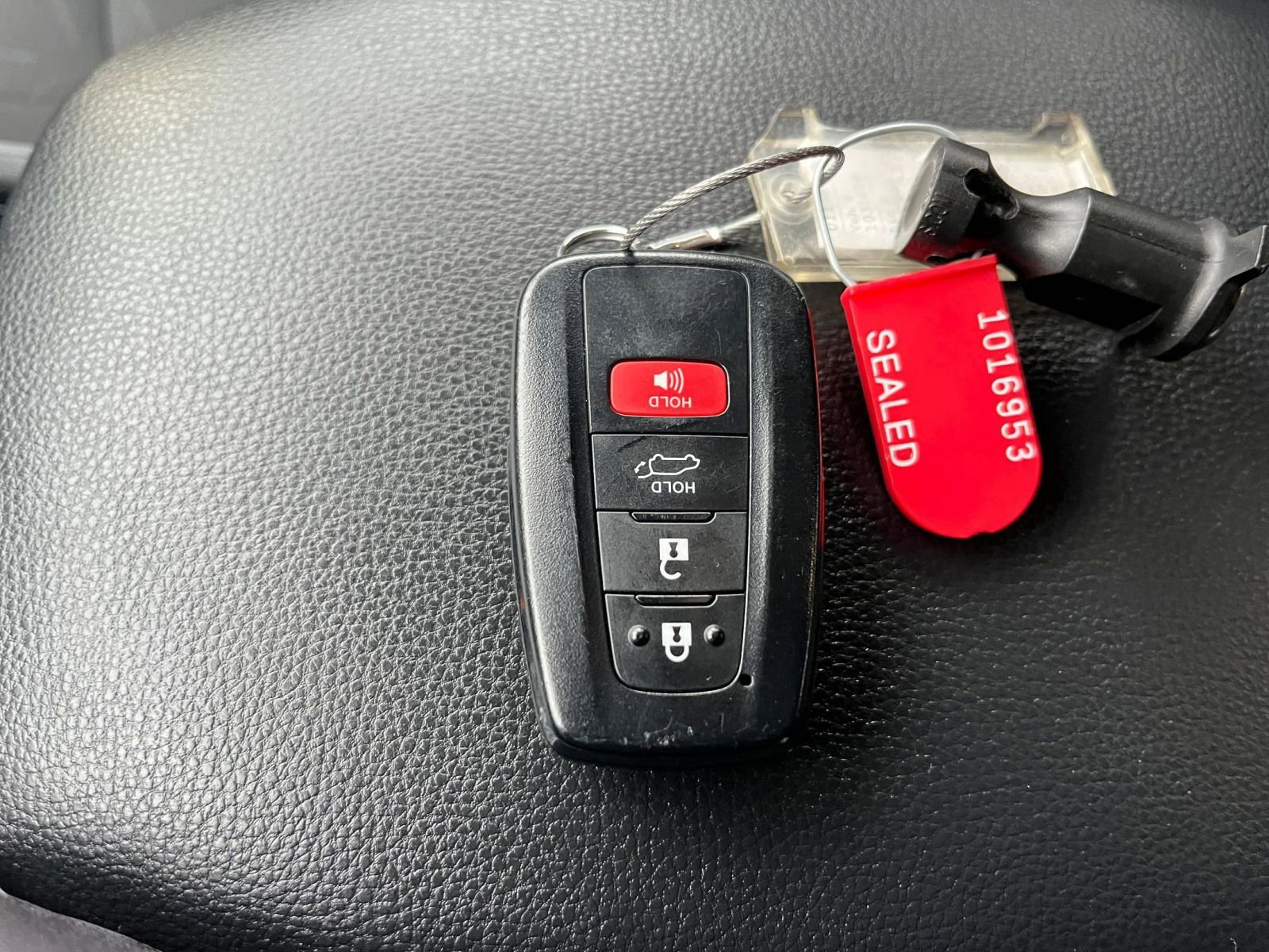 Thumbnail: 2025 Toyota RAV4 - 22