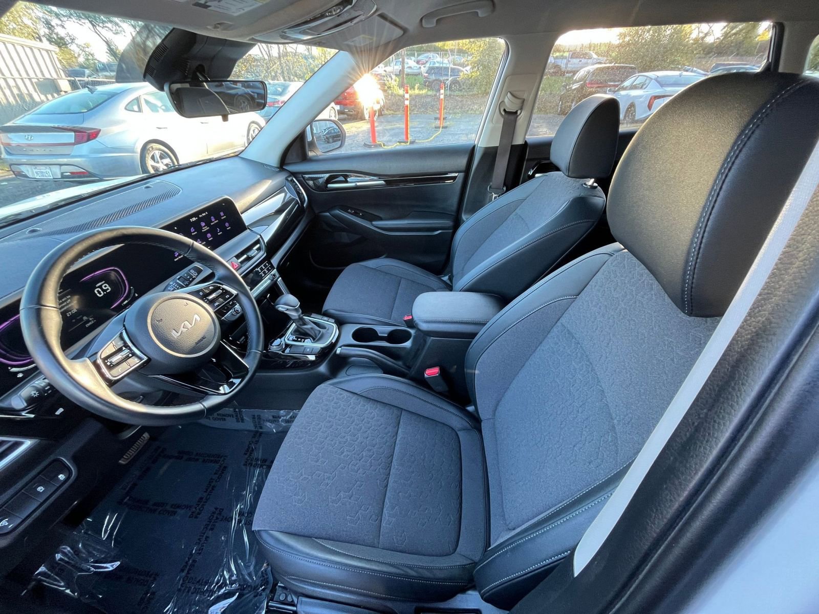 Thumbnail: 2025 Kia Seltos - 27