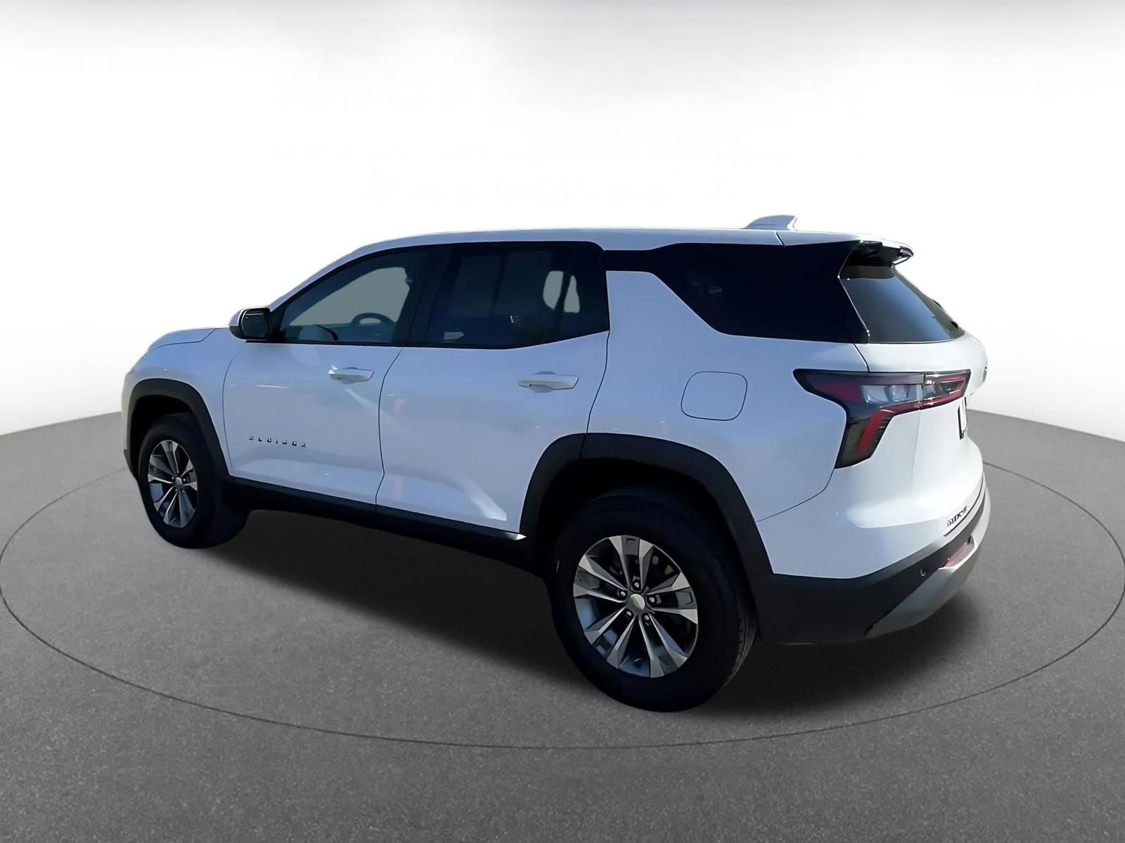 Thumbnail: 2025 Chevrolet Equinox - 10