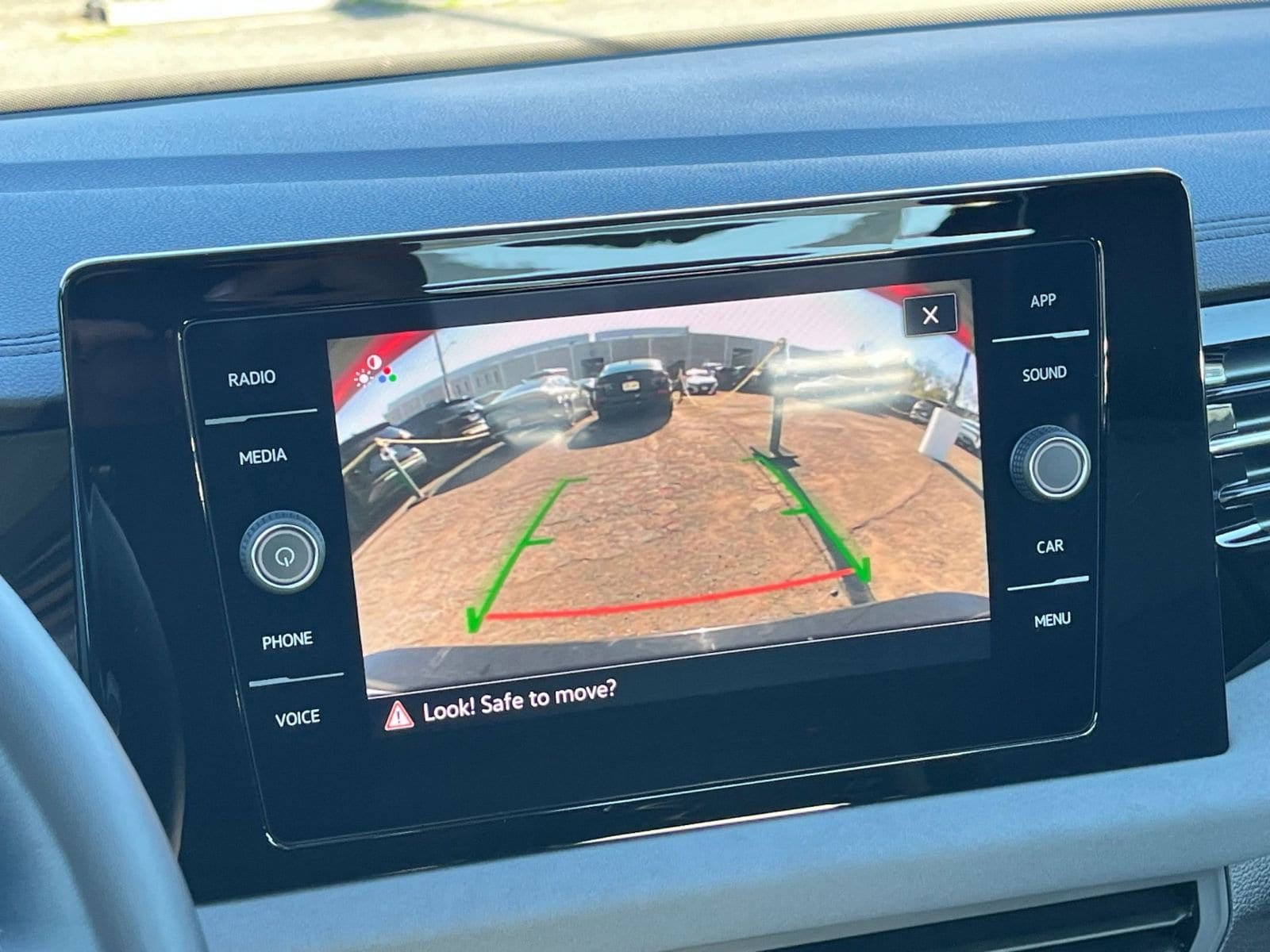 Thumbnail: 2025 Volkswagen Jetta - 17