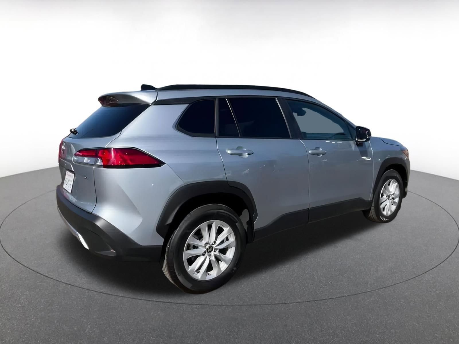 Thumbnail: 2025 Toyota Corolla Cross - 15