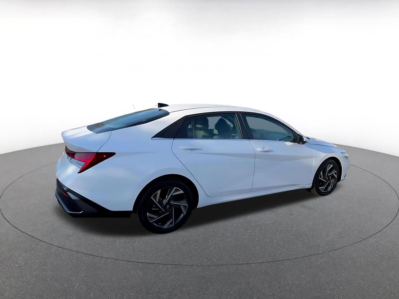 Thumbnail: 2025 Hyundai Elantra - 14