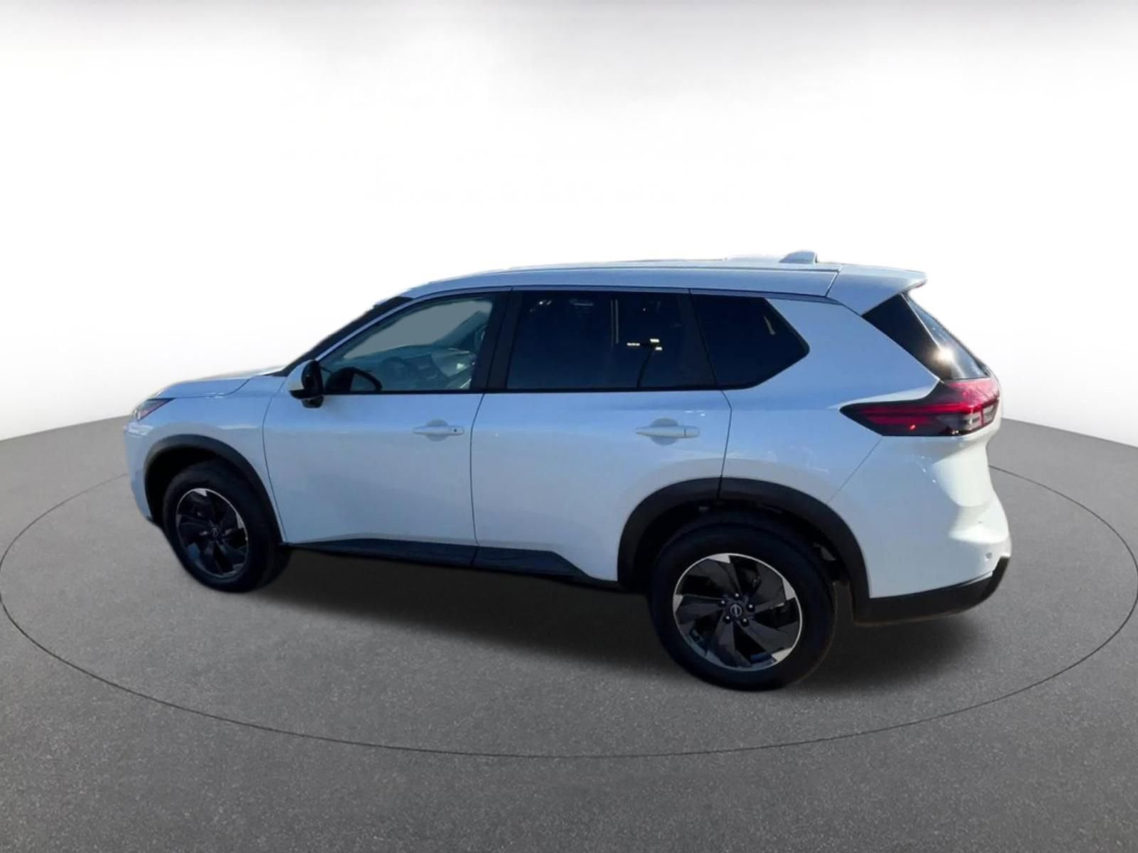 Thumbnail: 2025 Nissan Rogue - 10