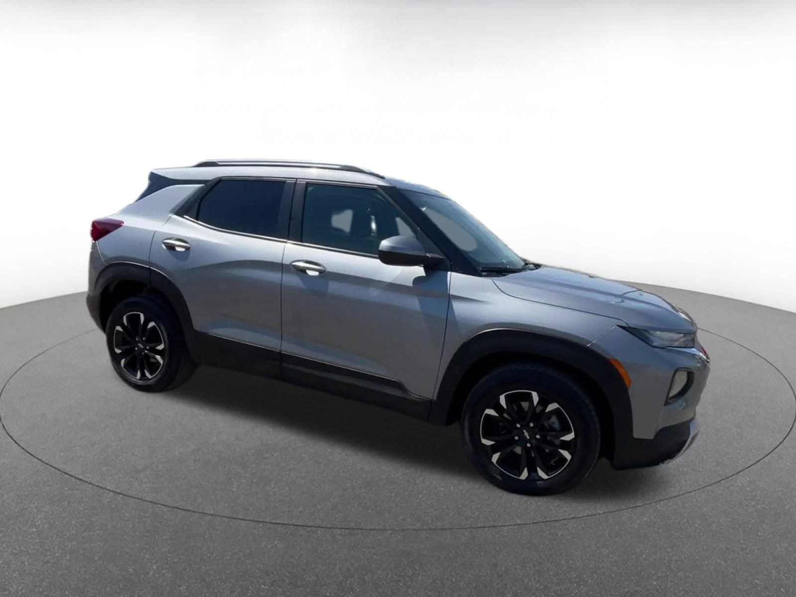 Thumbnail: 2023 Chevrolet TrailBlazer - 2