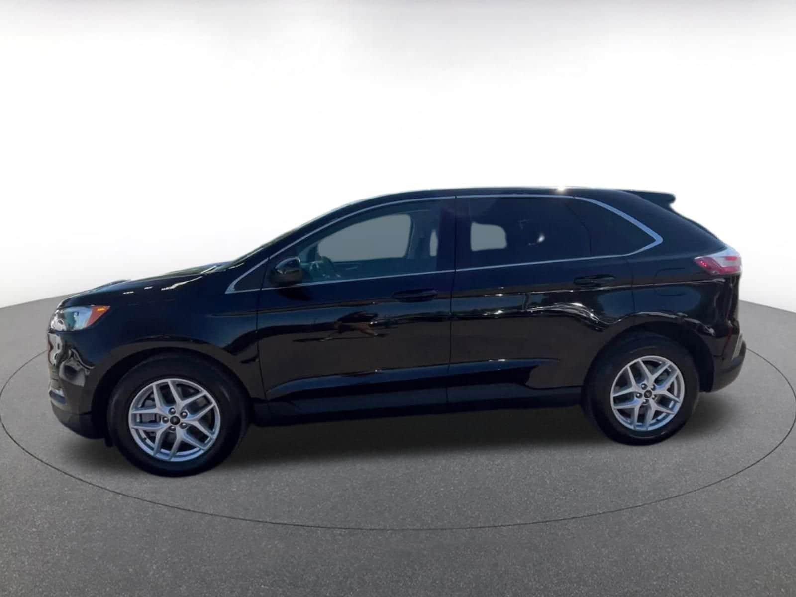 Thumbnail: 2023 Ford Edge - 9