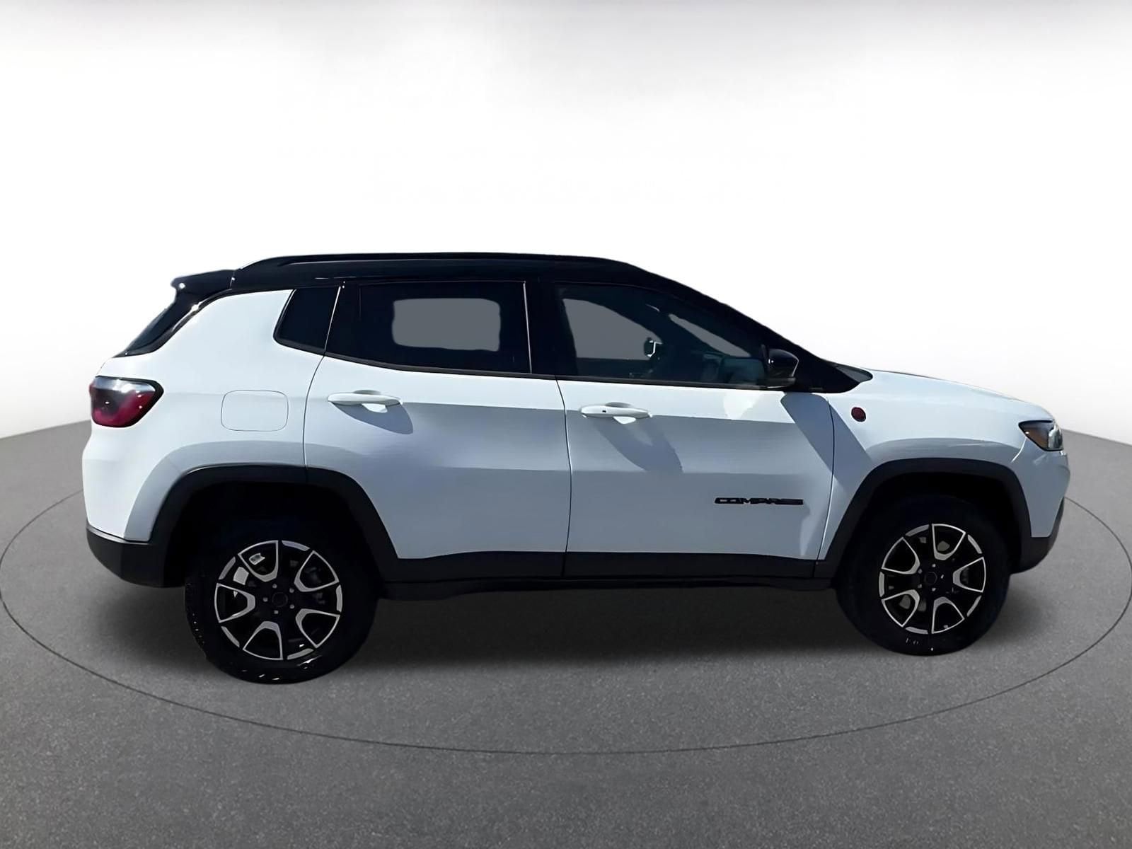Thumbnail: 2025 Jeep Compass - 16
