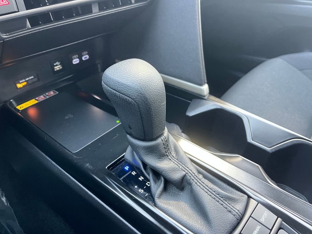 Thumbnail: 2025 Toyota Camry - 27