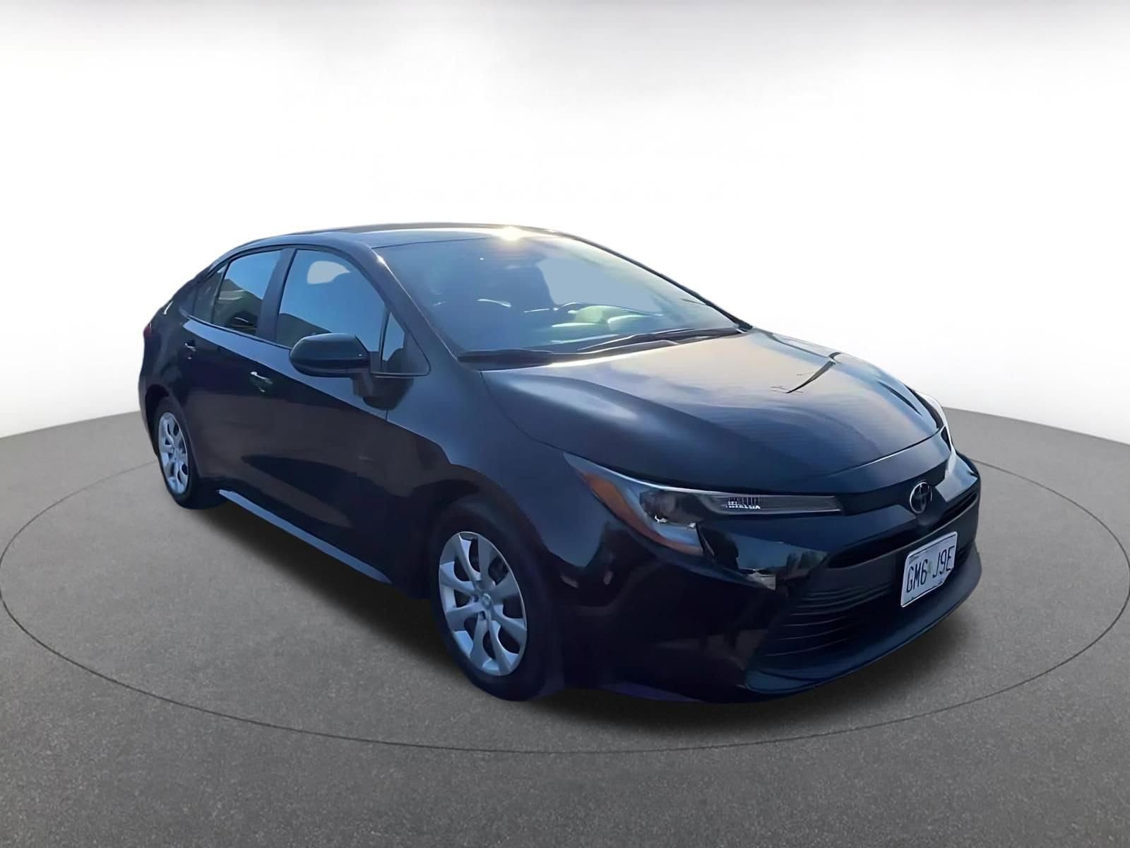 Thumbnail: 2025 Toyota Corolla - 3