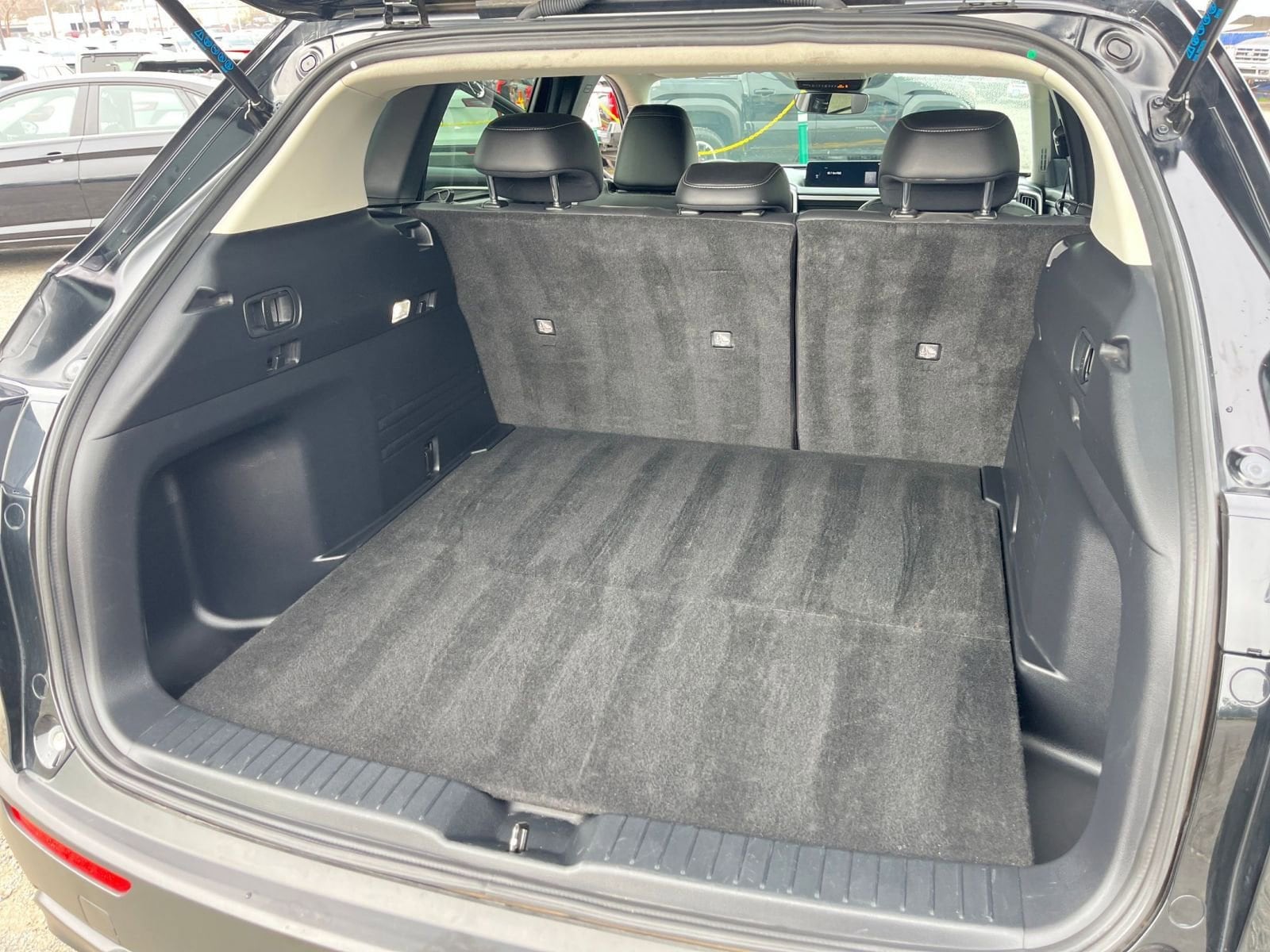 Thumbnail: 2025 Mazda CX-50 - 30