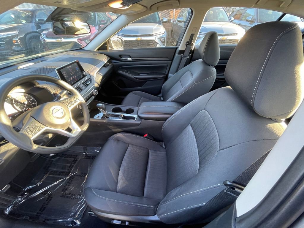 Thumbnail: 2025 Nissan Altima - 20