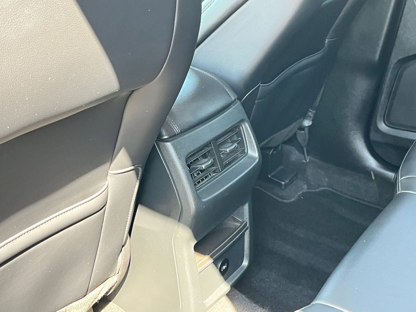 Thumbnail: 2024 Ford Edge - 24