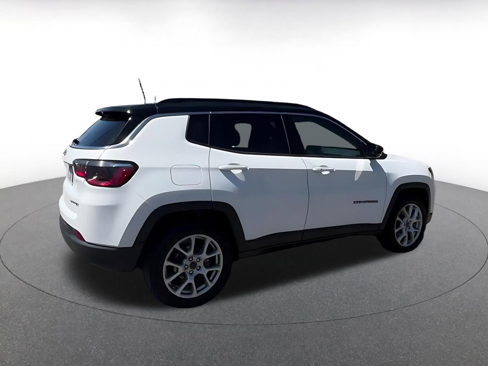 Thumbnail: 2025 Jeep Compass - 14