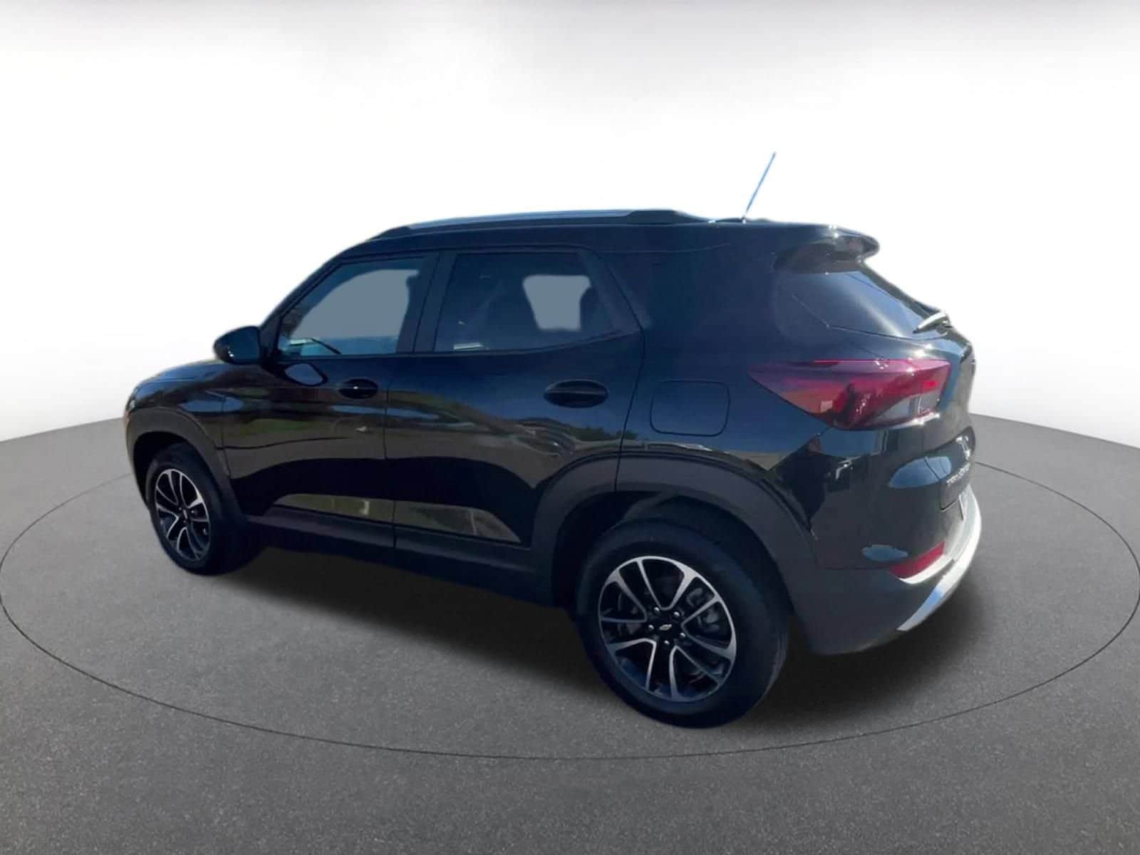 Thumbnail: 2025 Chevrolet TrailBlazer - 10