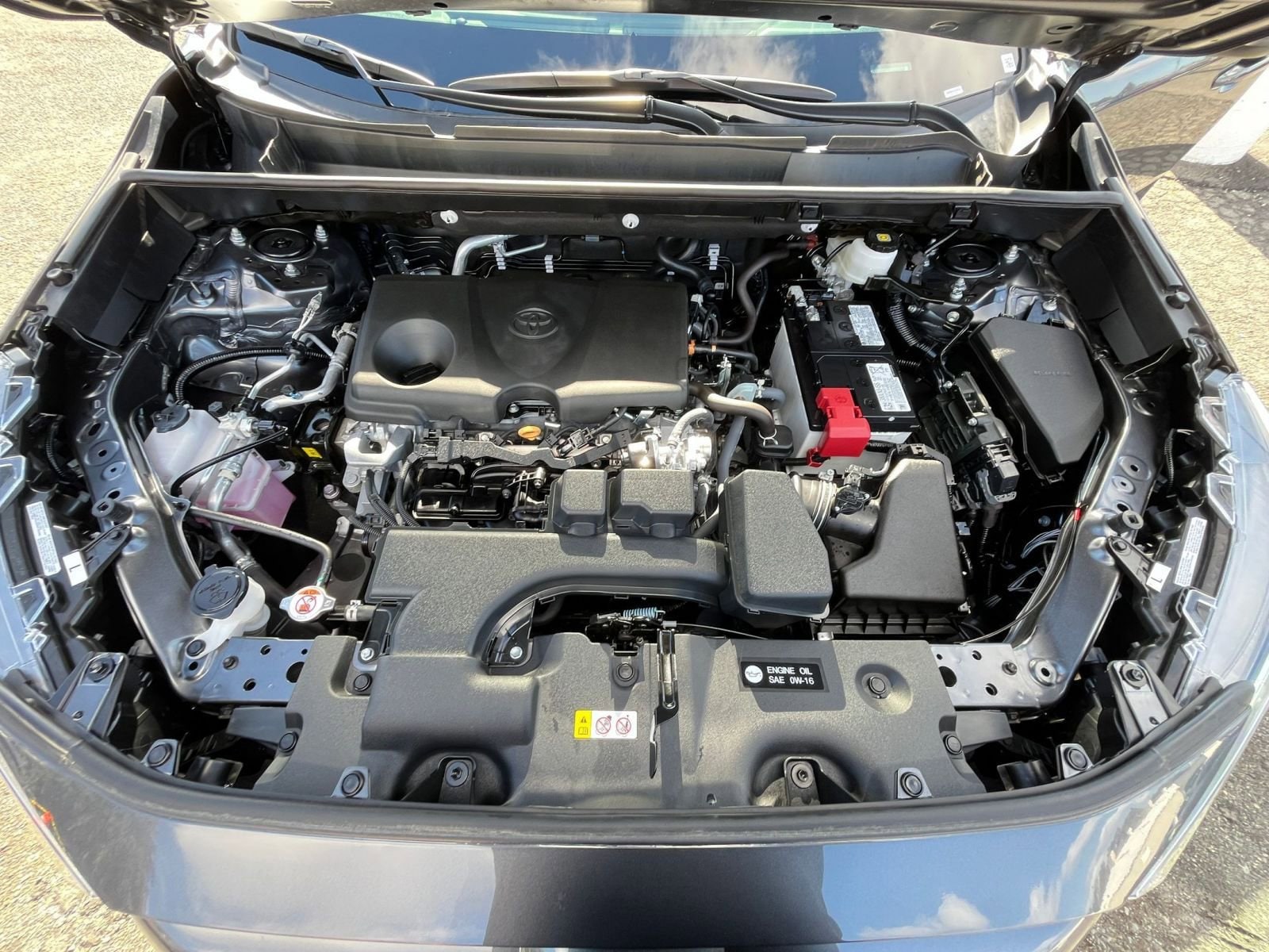 Thumbnail: 2025 Toyota RAV4 - 32