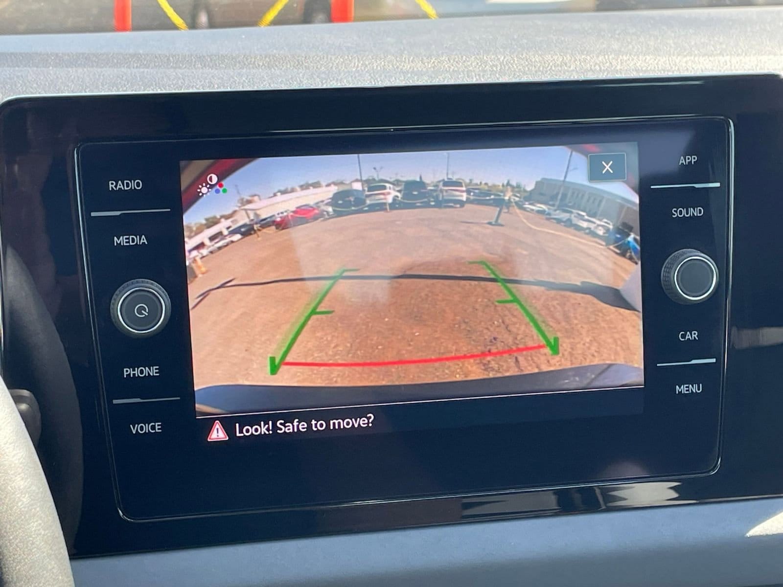 Thumbnail: 2025 Volkswagen Jetta - 17