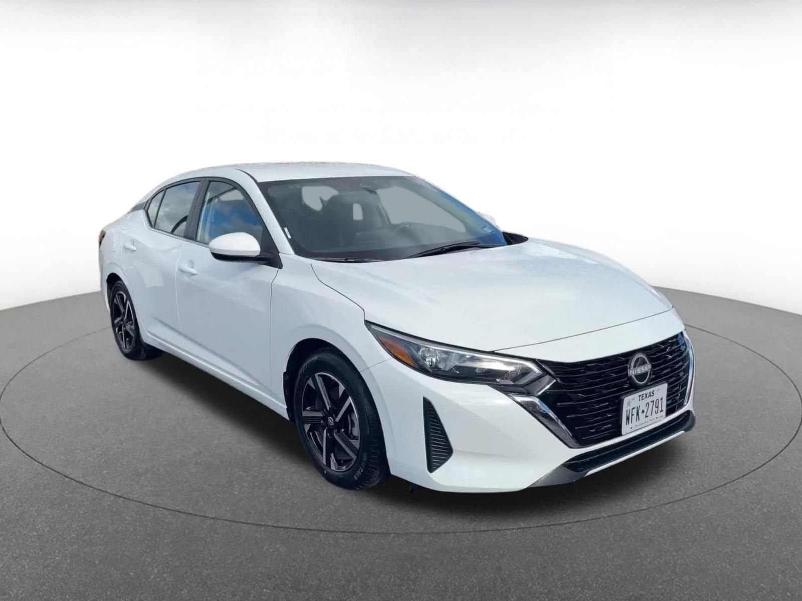 Thumbnail: 2025 Nissan Sentra - 3