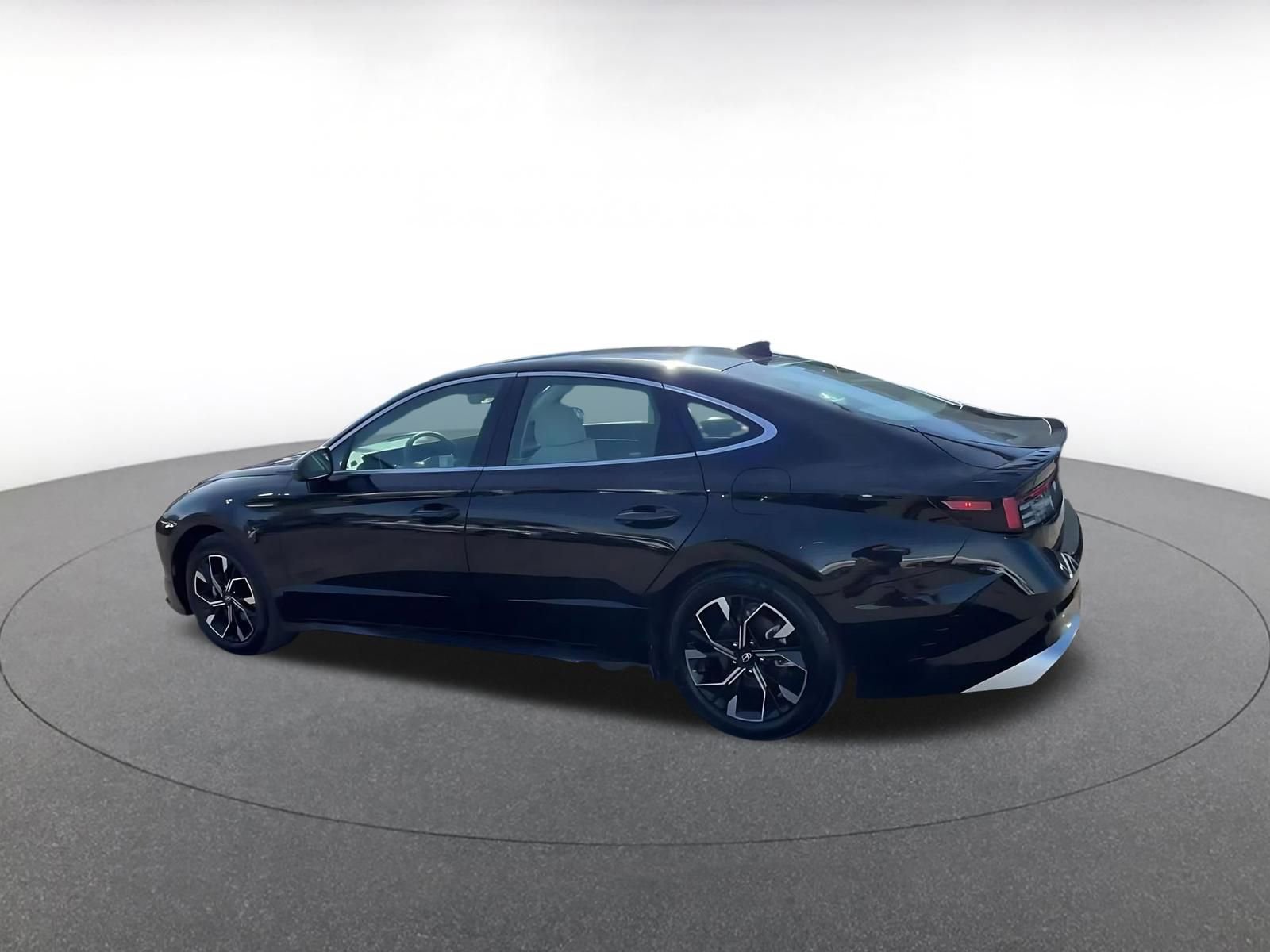 Thumbnail: 2025 Hyundai Sonata - 10