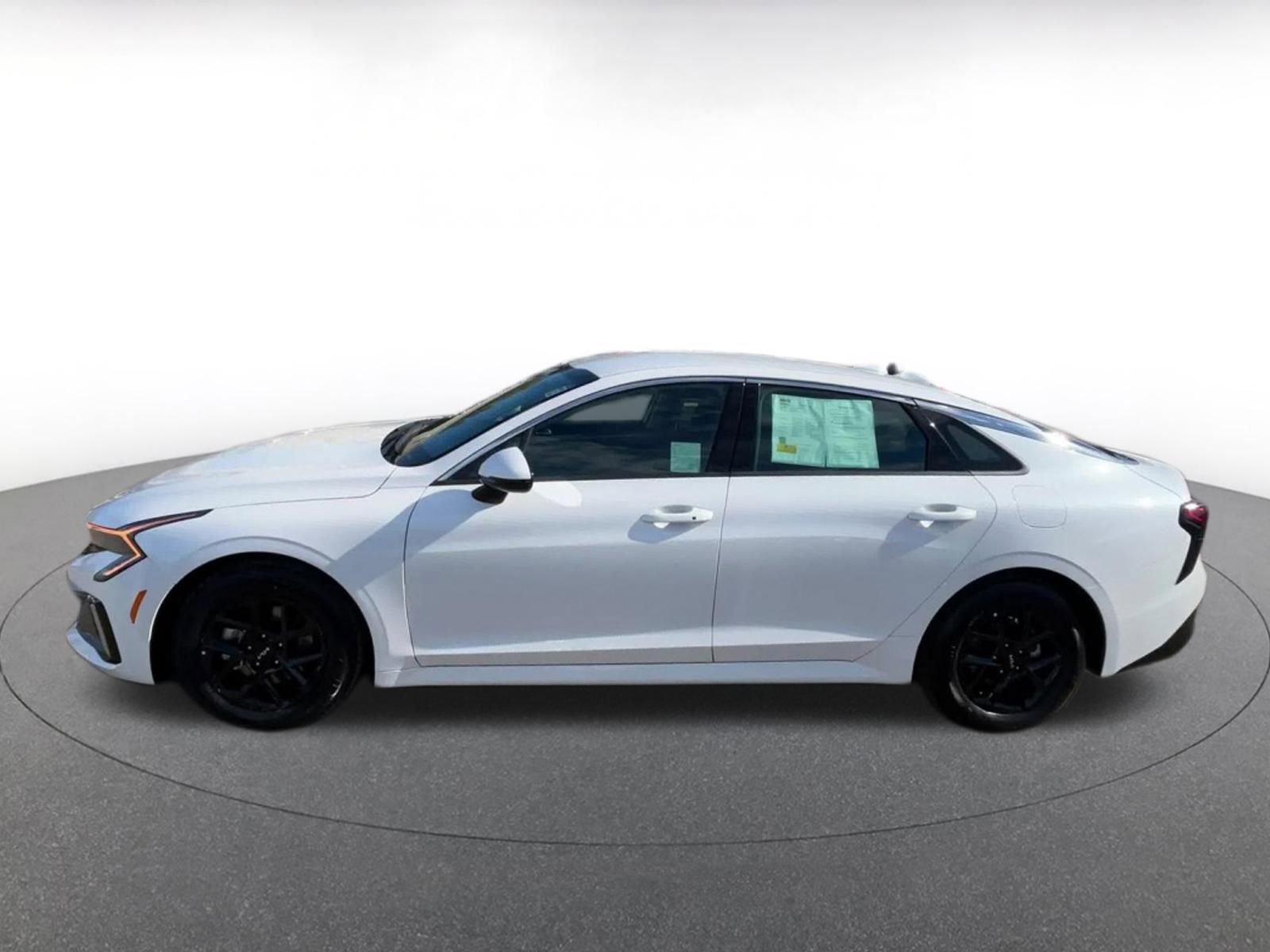 Thumbnail: 2025 Kia K5 - 9