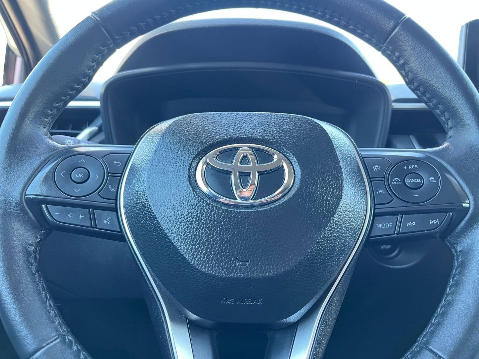 Thumbnail: 2025 Toyota Corolla Cross - 27