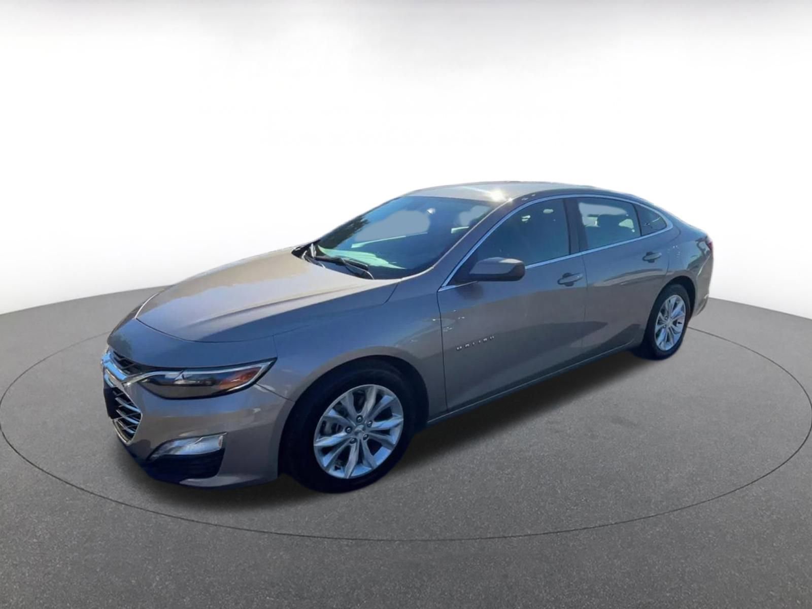 Thumbnail: 2023 Chevrolet Malibu - 8