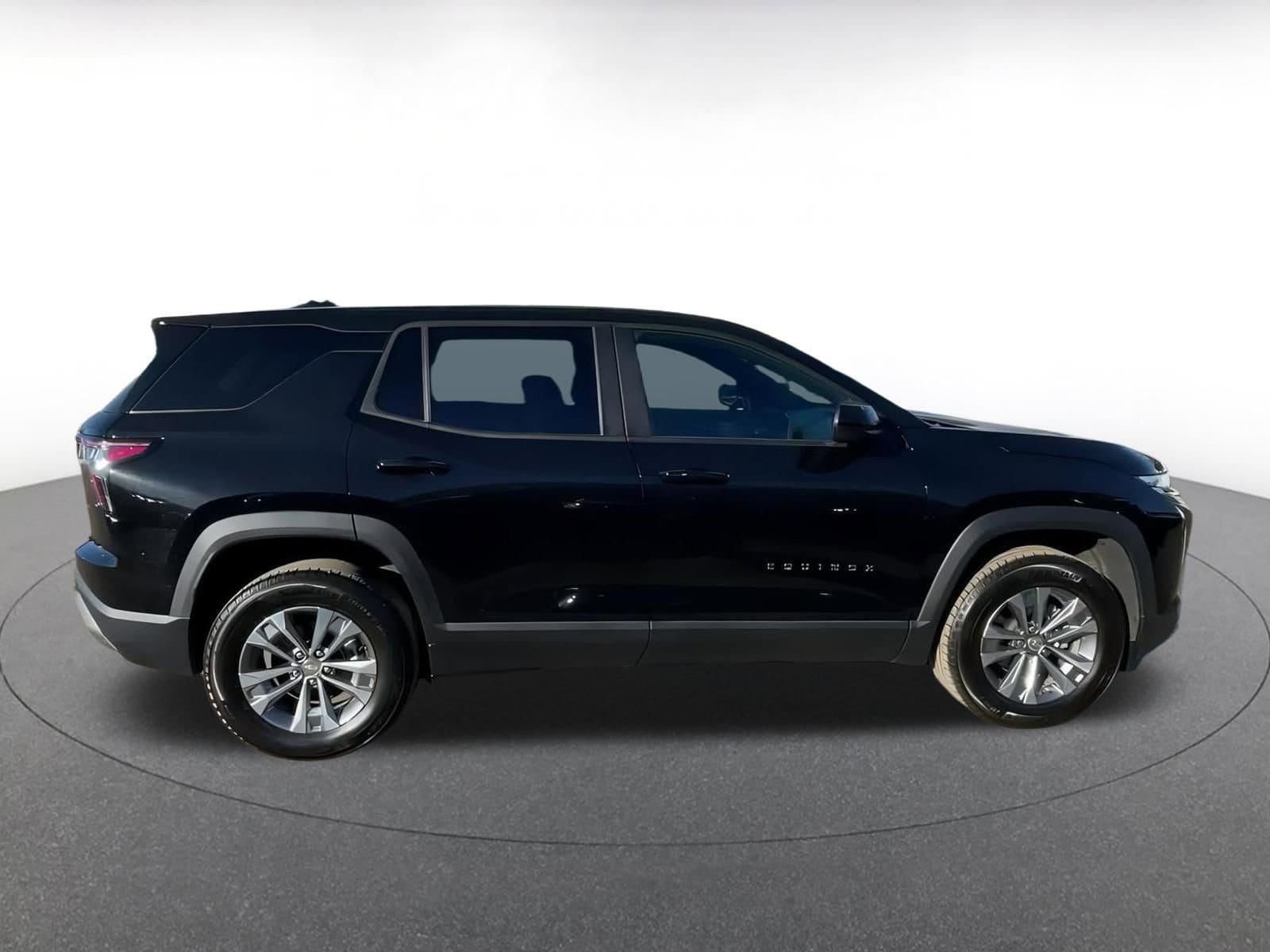 Thumbnail: 2025 Chevrolet Equinox - 16