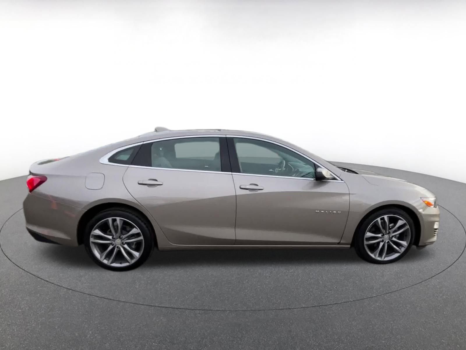 Thumbnail: 2024 Chevrolet Malibu - 16