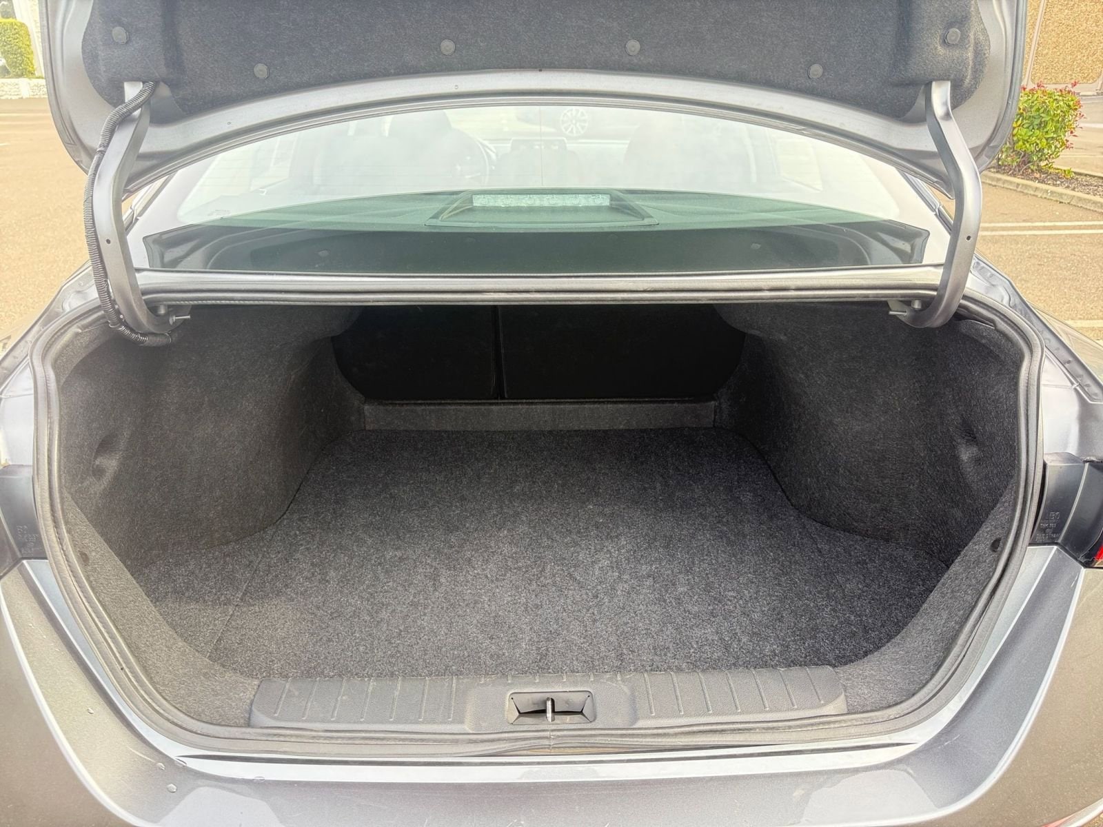 Thumbnail: 2025 Nissan Sentra - 31