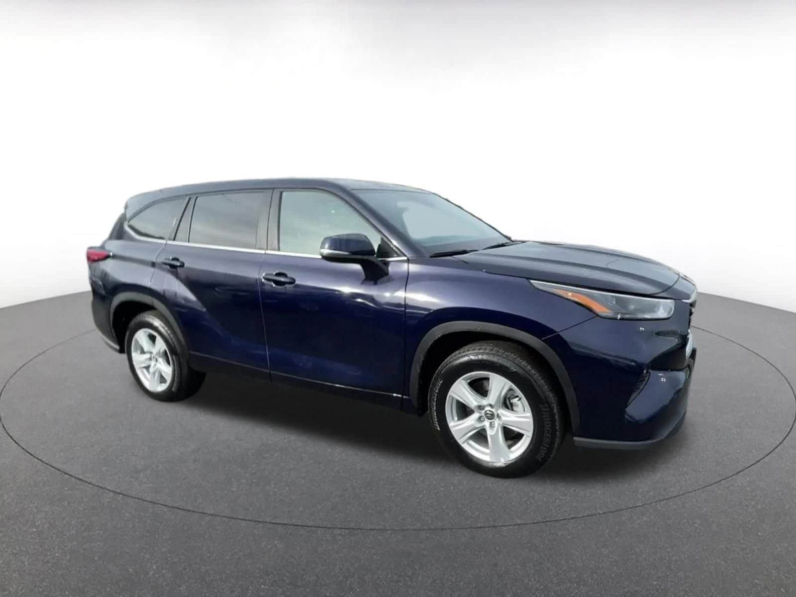 Thumbnail: 2025 Toyota Highlander - 2